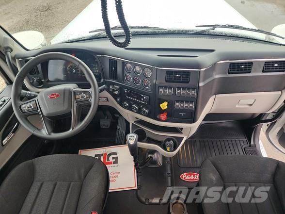 Peterbilt 589 Тягачі