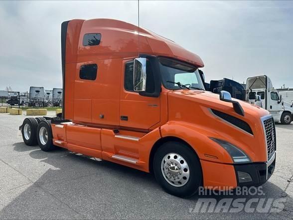 Volvo VNL42T760 Тягачі