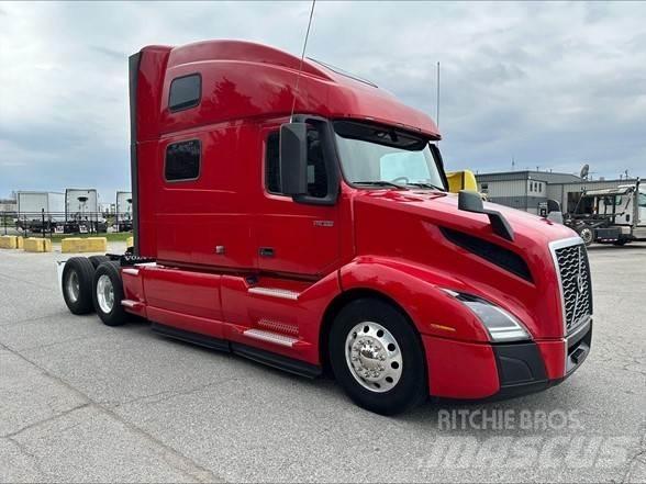 Volvo VNL64T860 Тягачі