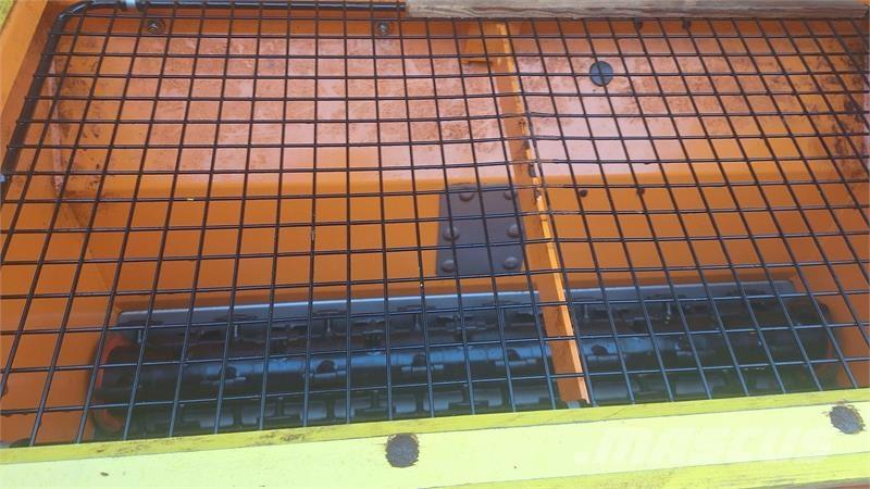 Rauch UKS 100 Розсіювачі солі та піску