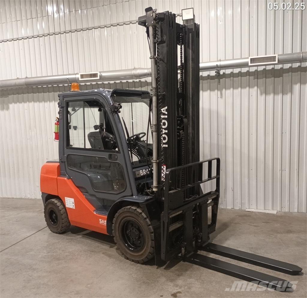 Toyota 02-8FDF30 Дизельні навантажувачі