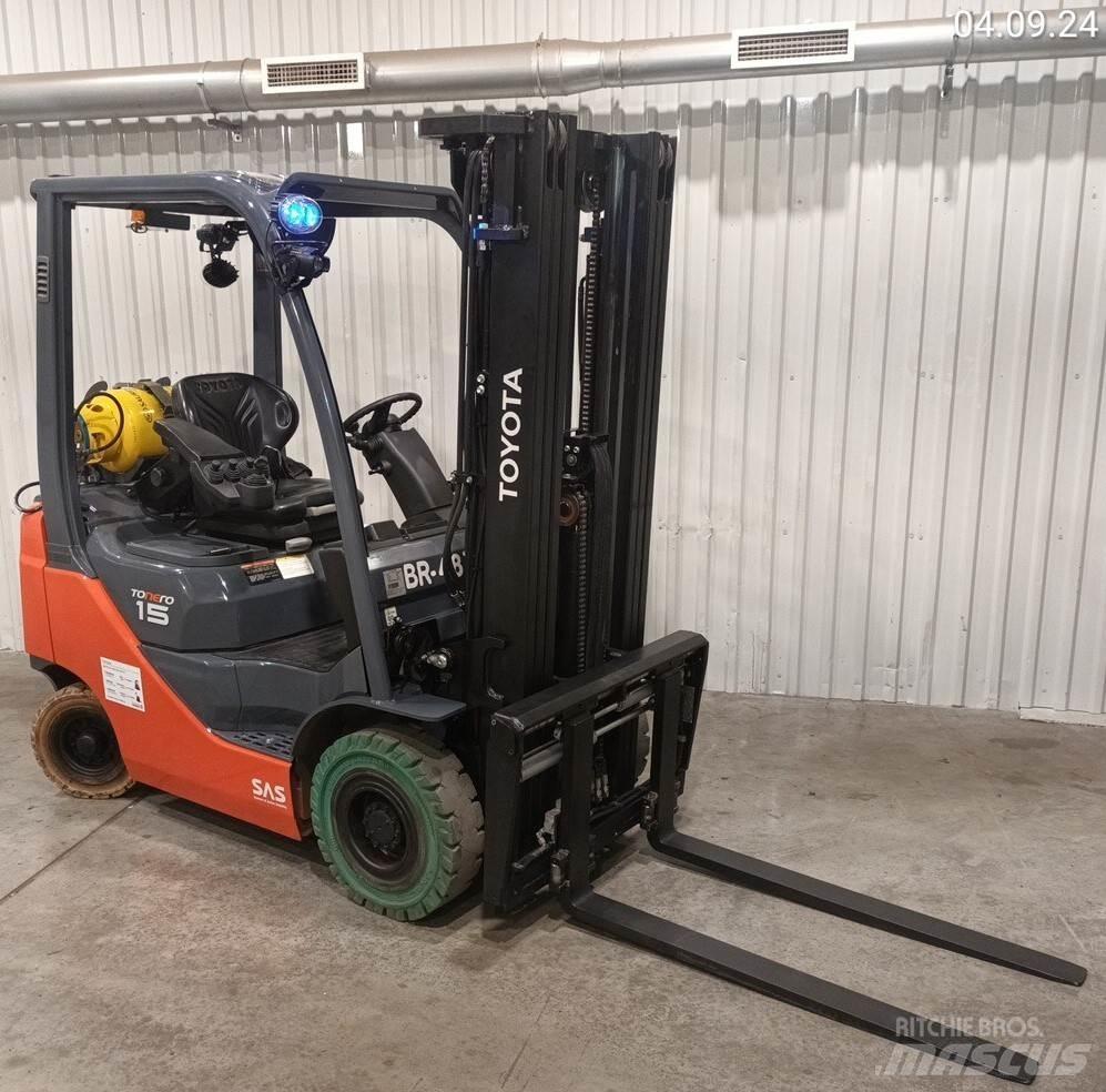Toyota 02-8FGF15 Газові навантажувачі