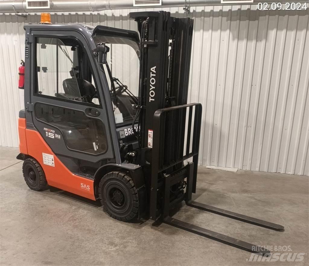 Toyota 42-8FDF15 Дизельні навантажувачі