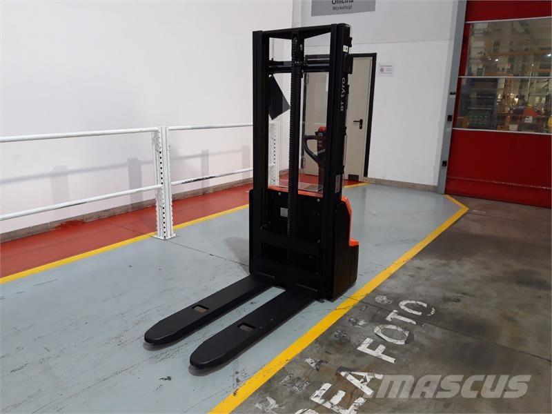 BT SHE100 Ручні штабелери