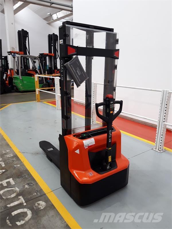 BT SHE100 Ручні штабелери