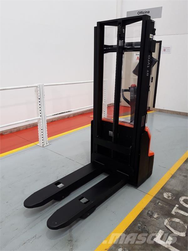 BT SHE100 Ручні штабелери