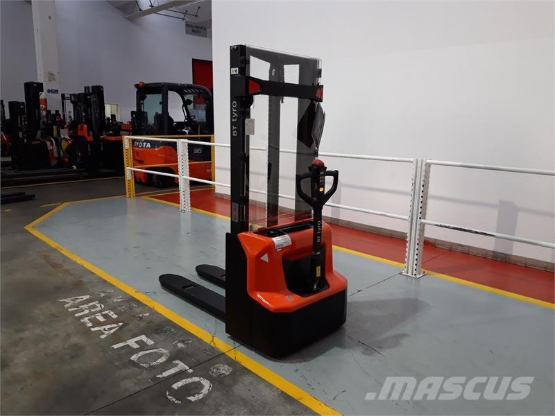 BT SHE100 Ручні штабелери