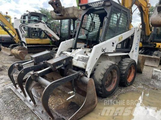 Bobcat 753 Малі навантажувачі