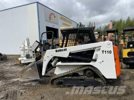 Bobcat T110 Joystick Малі навантажувачі