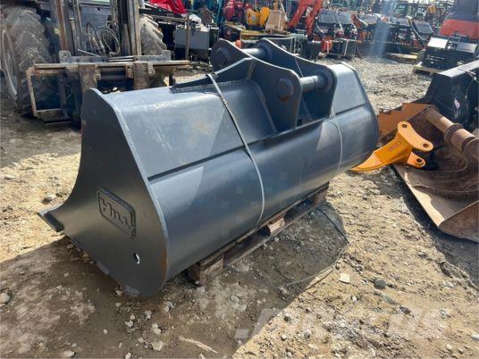  Godet 1M80 - axe 65 mm Ковші