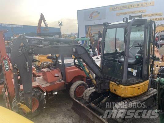 Komatsu PC26MR-3 Міні-екскаватори < 7т