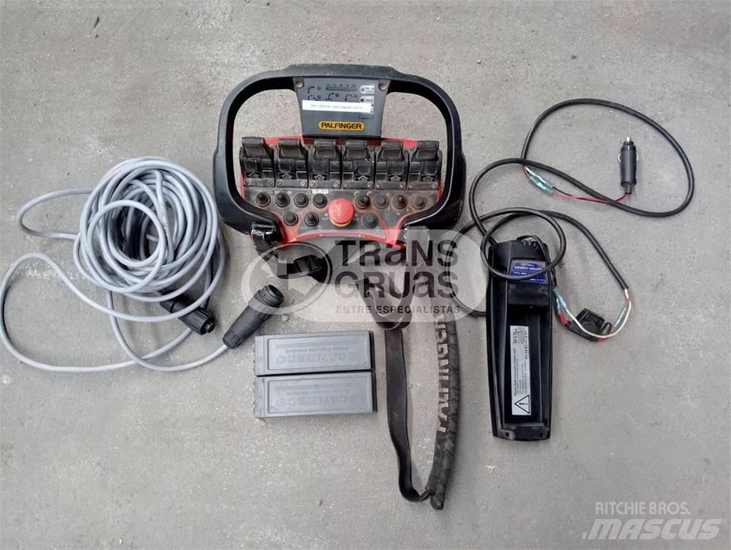 Palfinger PK 13001-K Крани вантажників