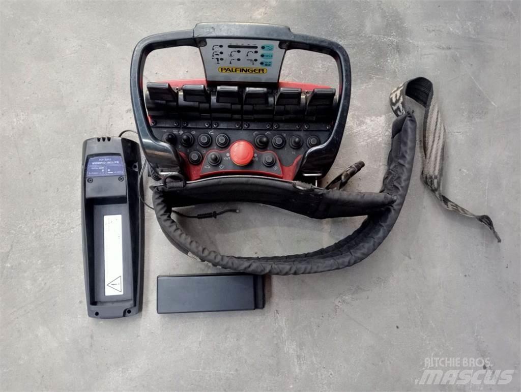 Palfinger PK 23002 Крани вантажників