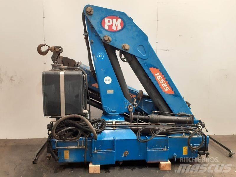 PM 16 Крани вантажників