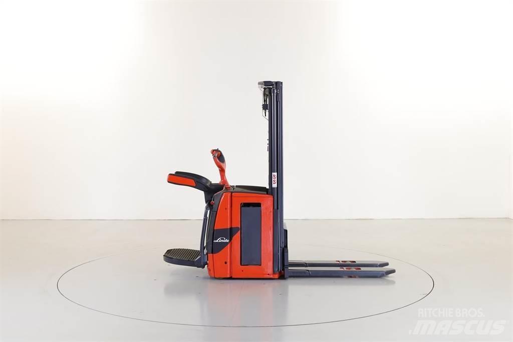 Linde L16 AP Самохідні електроштабелери