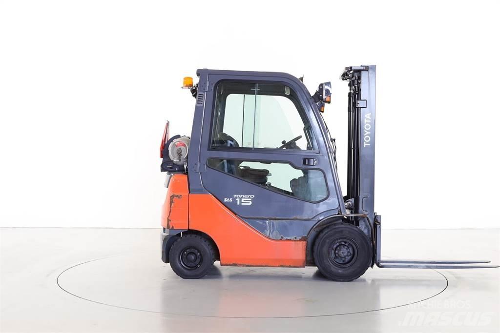 Toyota 02-8FGF15 Газові навантажувачі