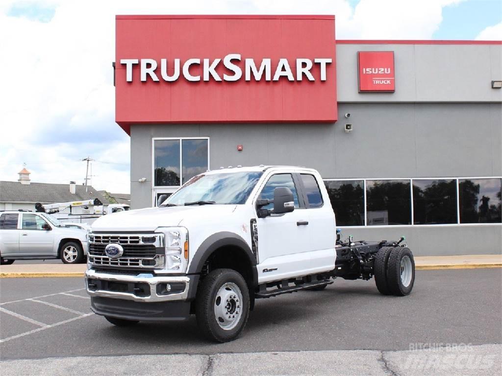 Ford F550 Шасі з кабіною