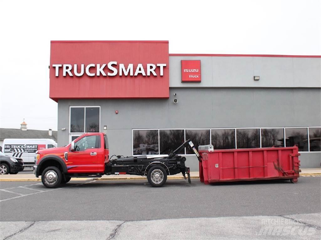 Ford F550 Вантажівки з гаковим підйомом