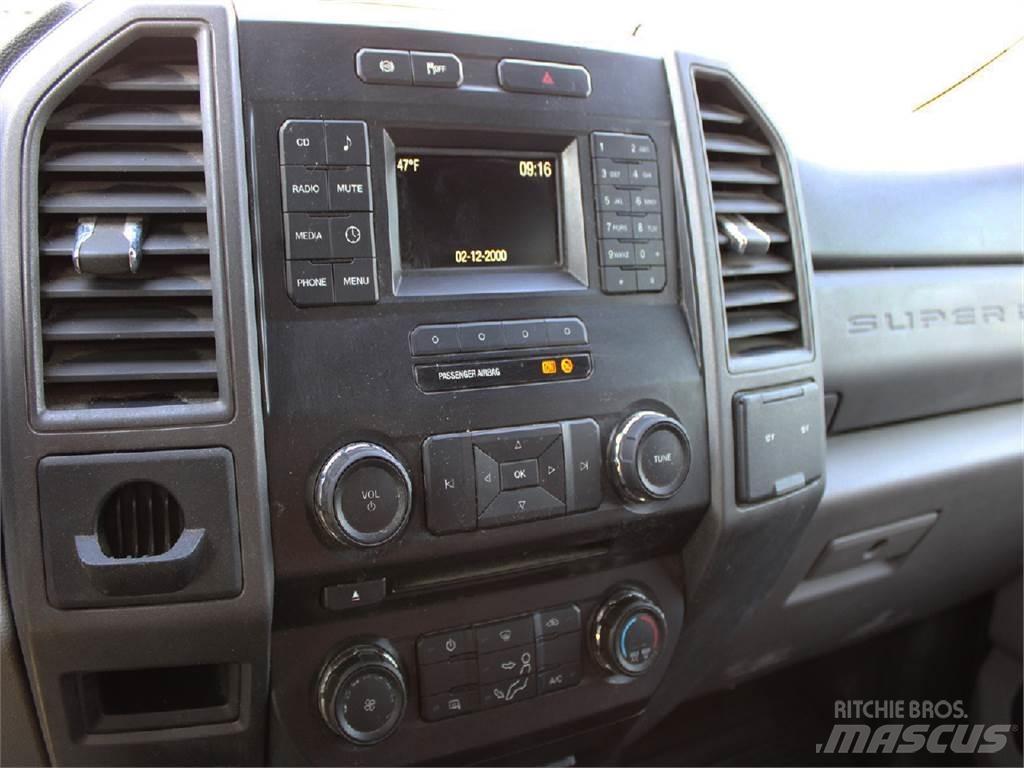 Ford F550 Комунальні автомобілі / автомобілі загального призначення