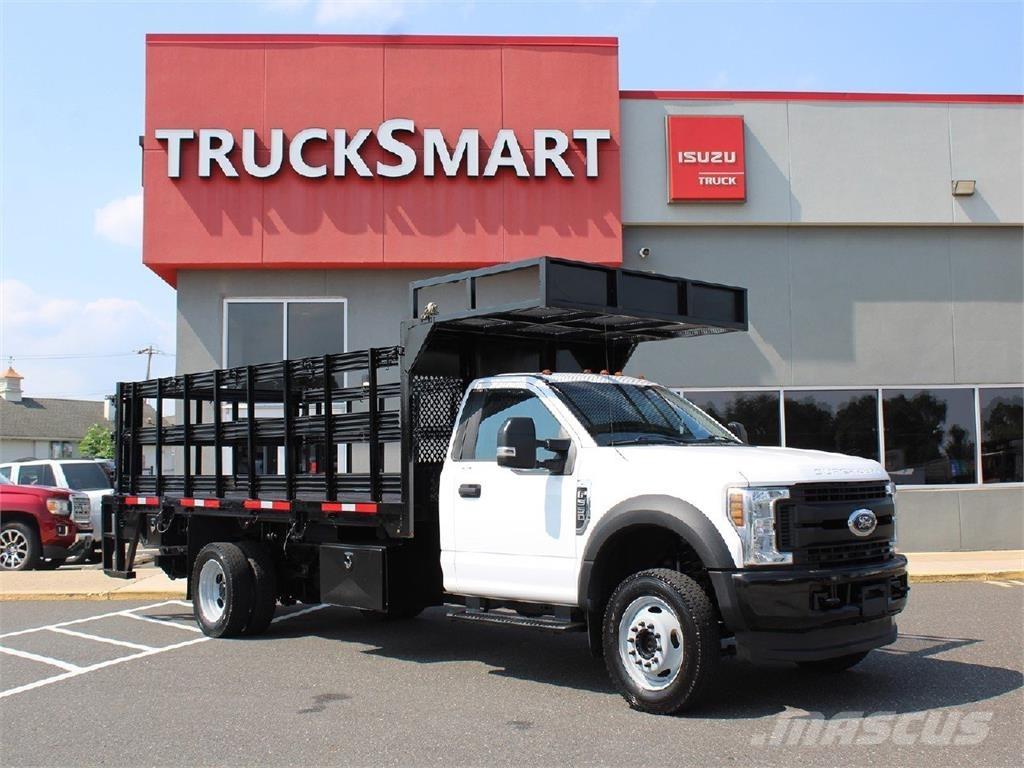 Ford F550 Вантажівки-платформи/бокове розвантаження