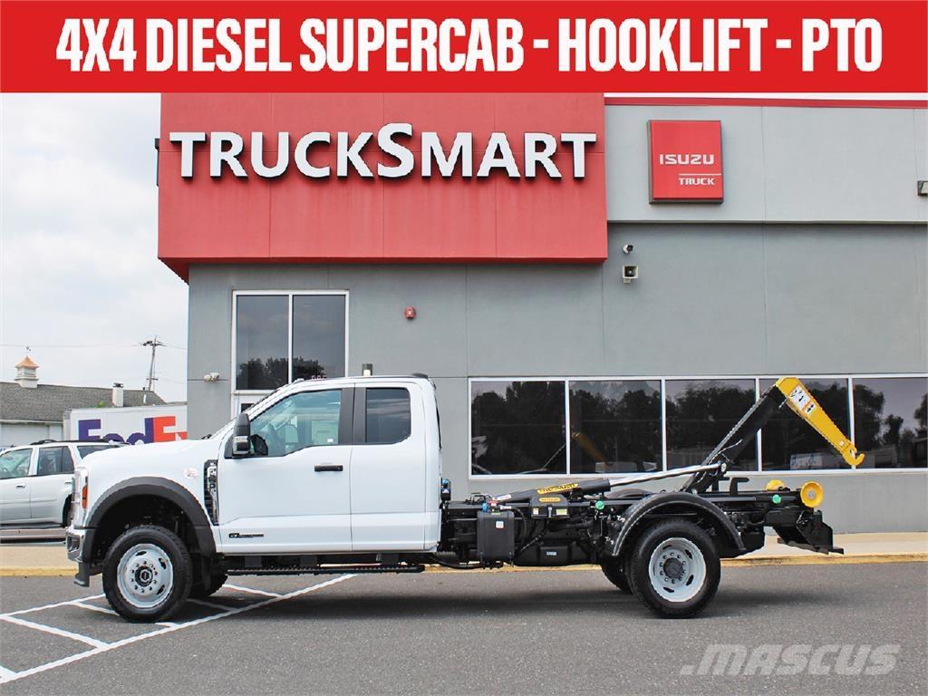 Ford F550 Автоконтейнеровози