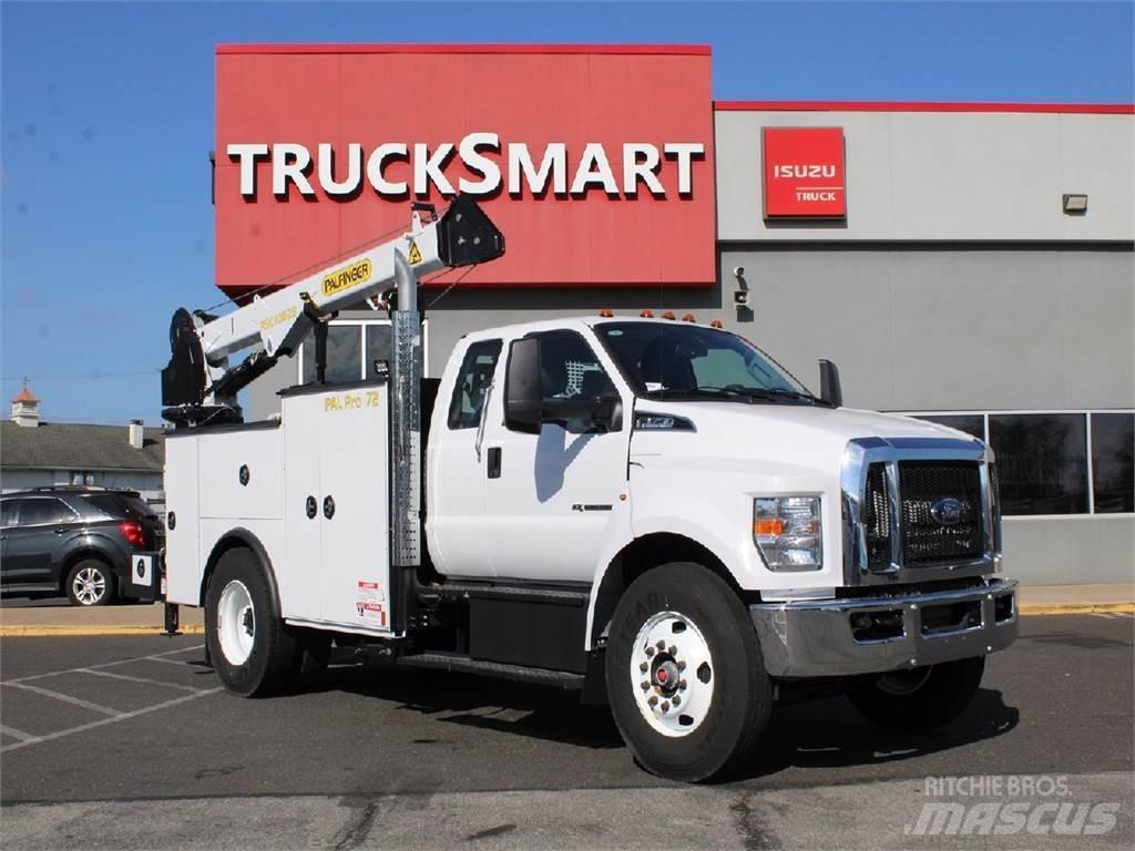 Ford F750 Автокрани