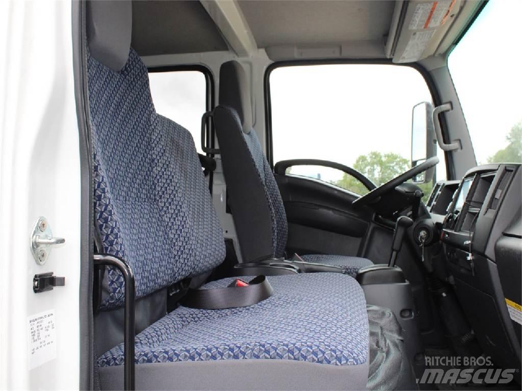 Isuzu NPR-HD Фургони