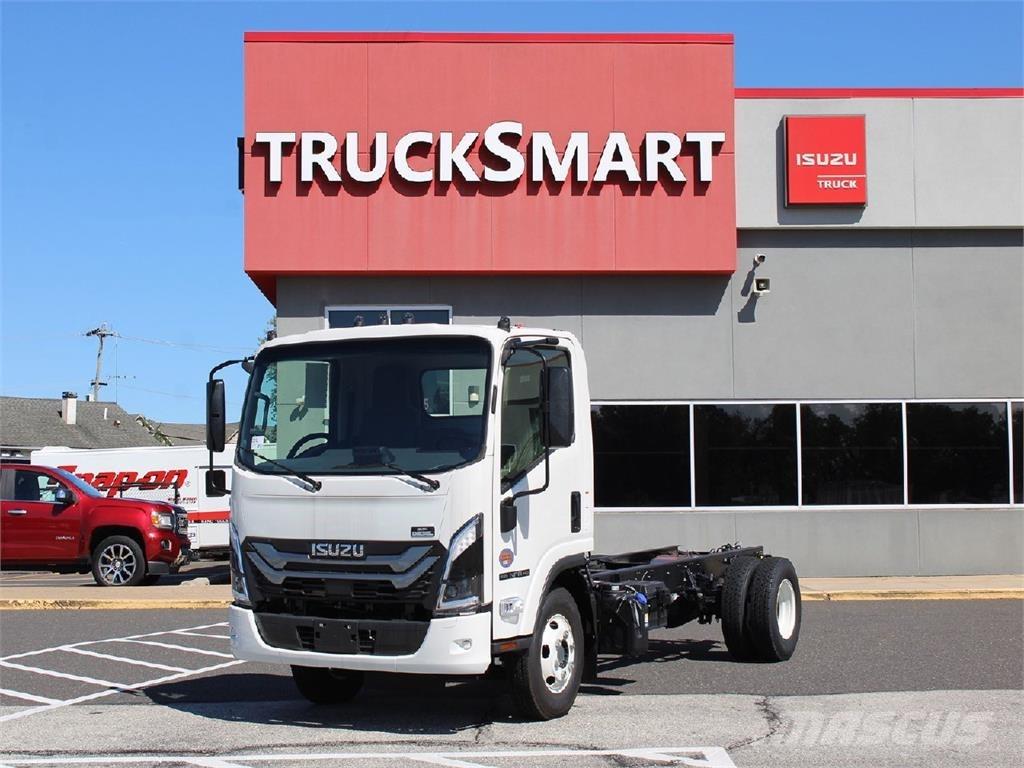 Isuzu NPR-HD Фургони
