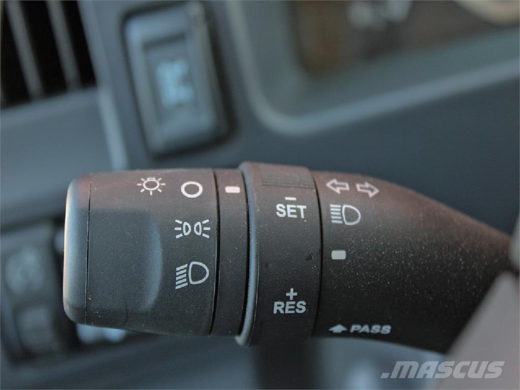 Isuzu NRR Комунальні автомобілі / автомобілі загального призначення