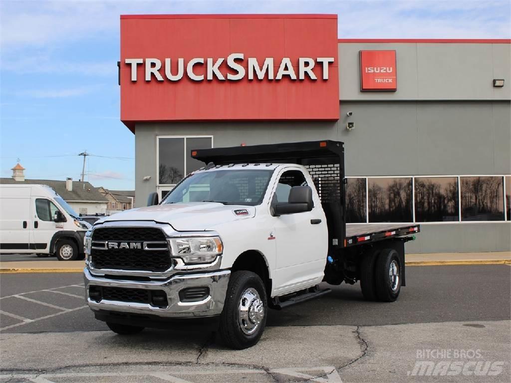 RAM 3500 Вантажівки-платформи/бокове розвантаження