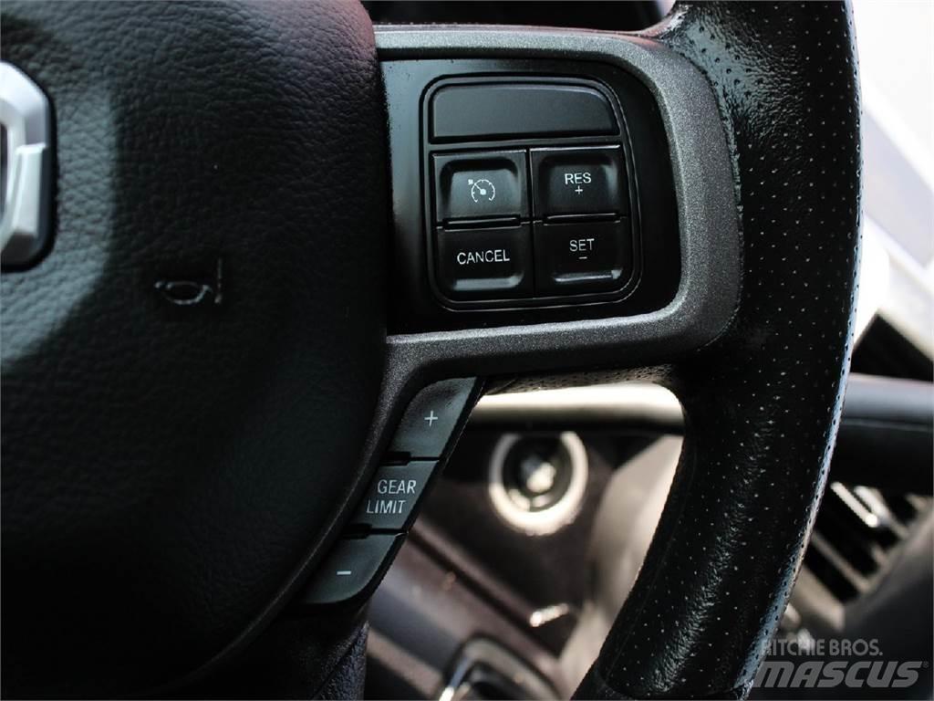 RAM 5500 Комунальні автомобілі / автомобілі загального призначення