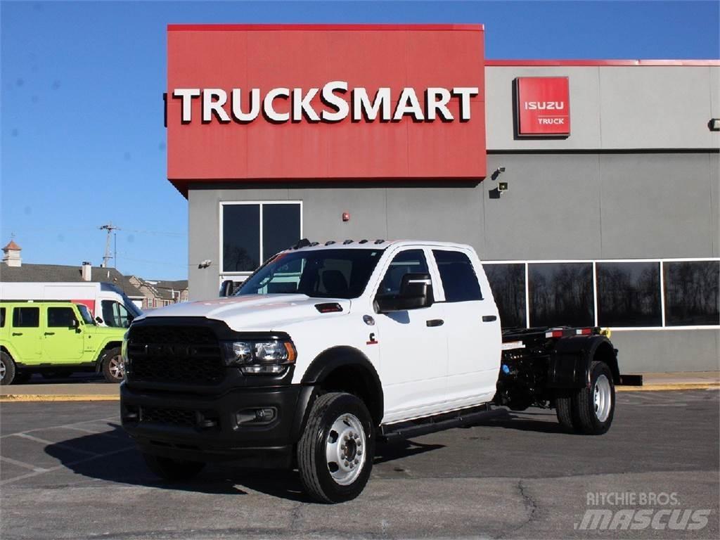 RAM 5500 Автоконтейнеровози