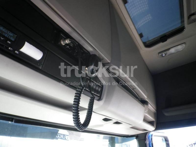 Scania R450 Тягачі