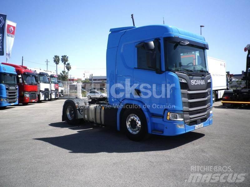 Scania R450 Тягачі