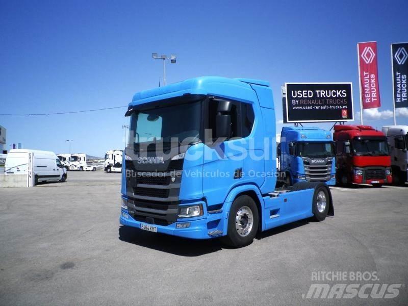 Scania R450 Тягачі