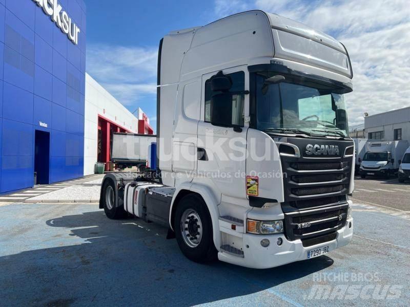 Scania R520 Тягачі