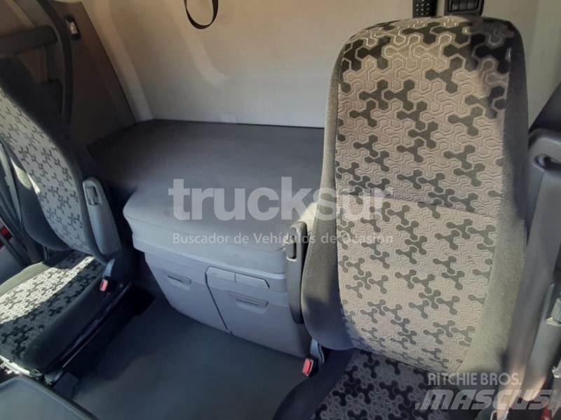 Scania S450 Тягачі