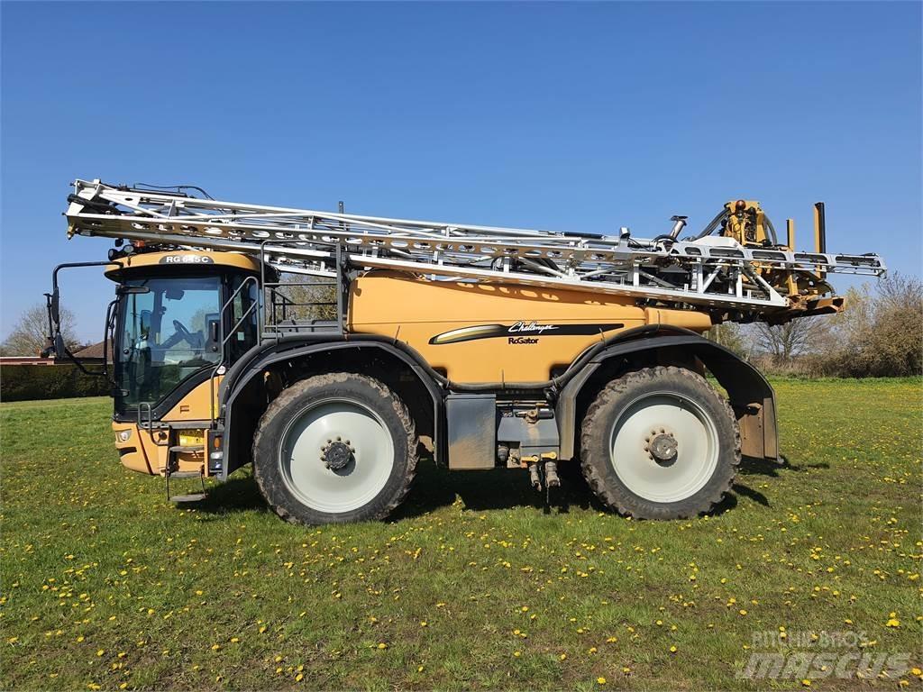 Challenger RG645C Причіпні обприскувачі