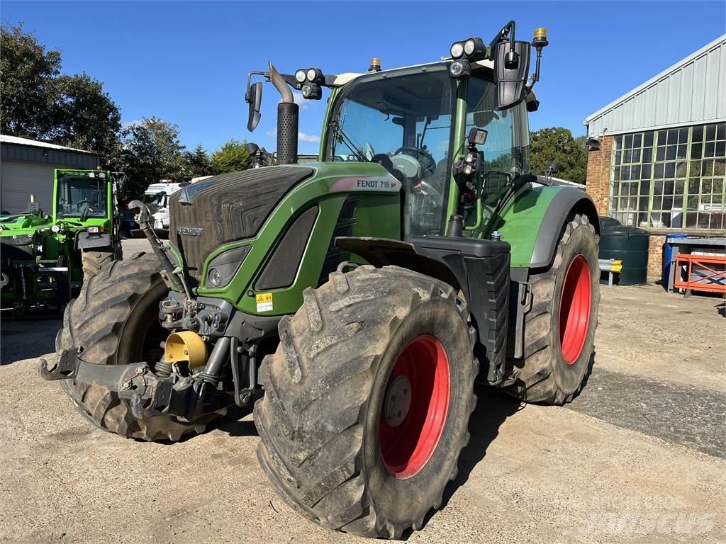 Fendt 718 Трактори