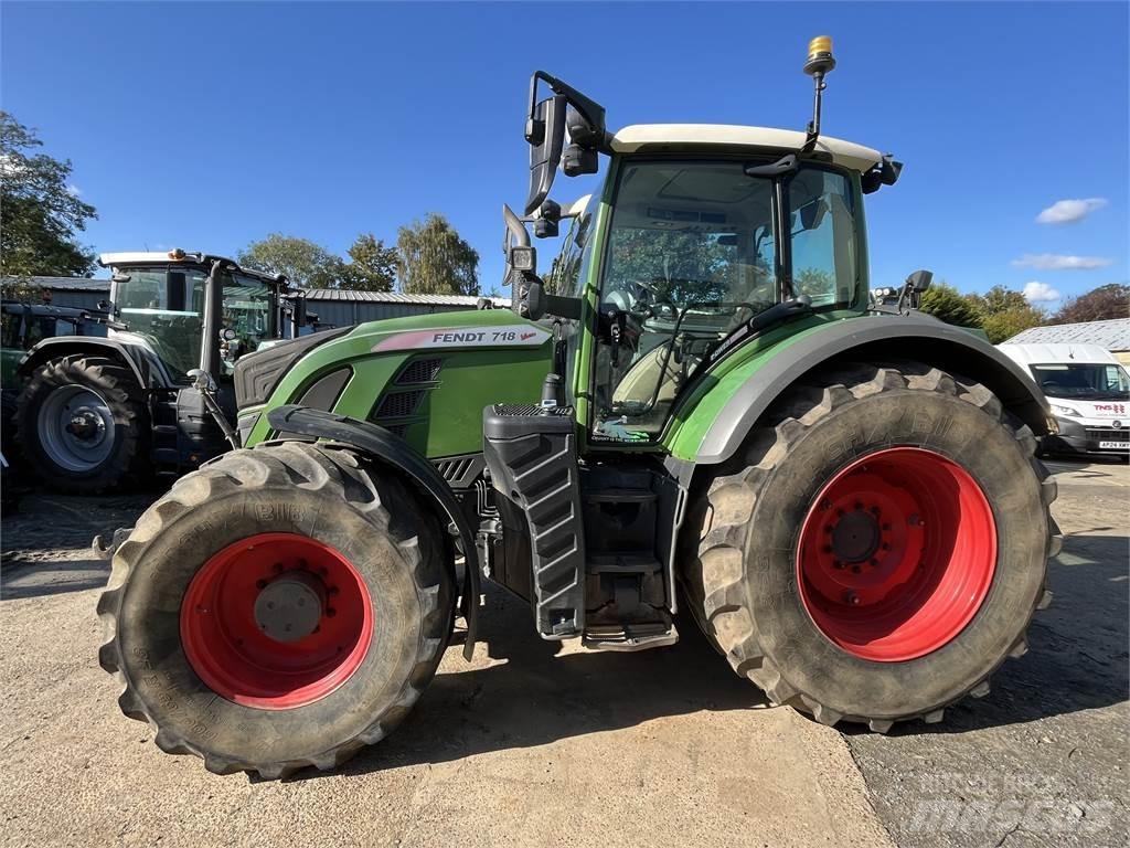 Fendt 718 Трактори