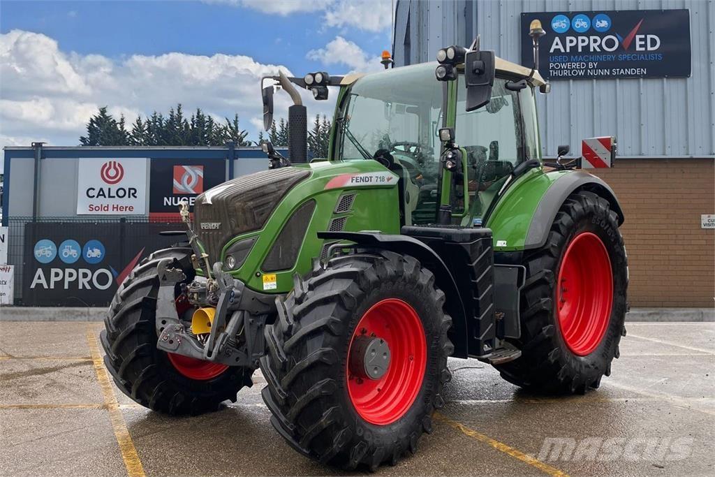 Fendt 718 VARIO S4 Трактори