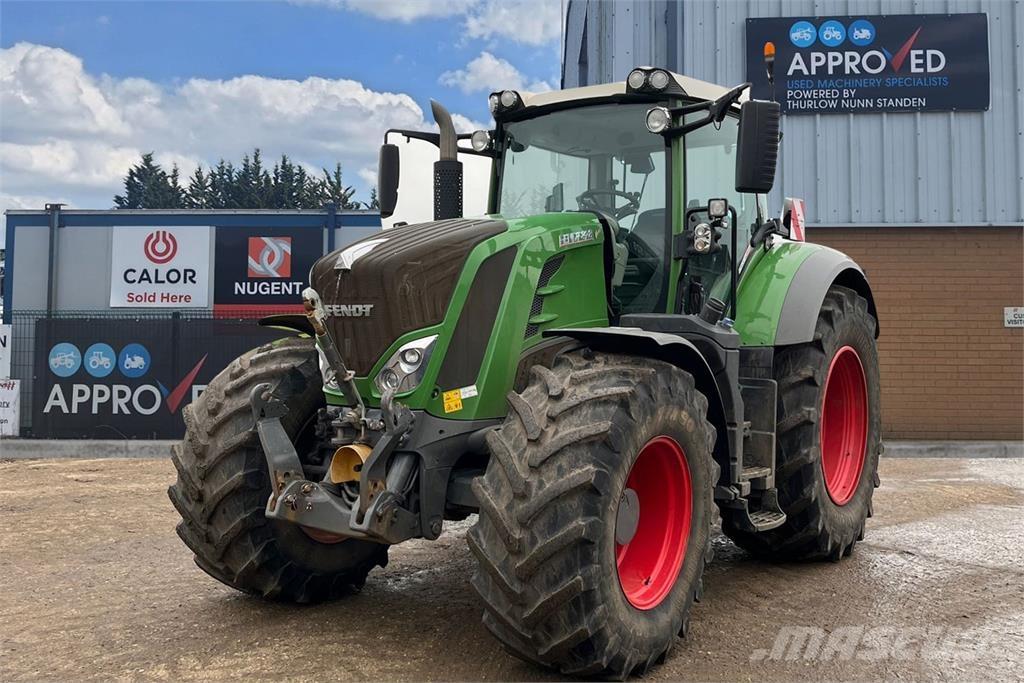 Fendt 828 VARIO Трактори