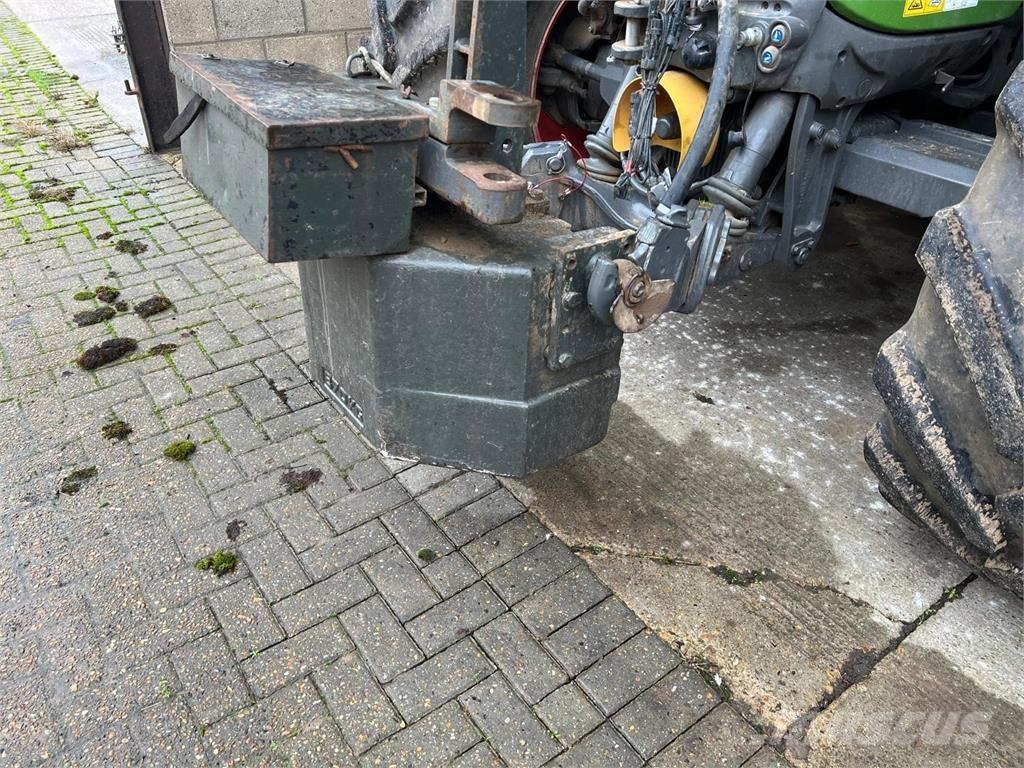 Fendt 870KG Фронтальні ваги