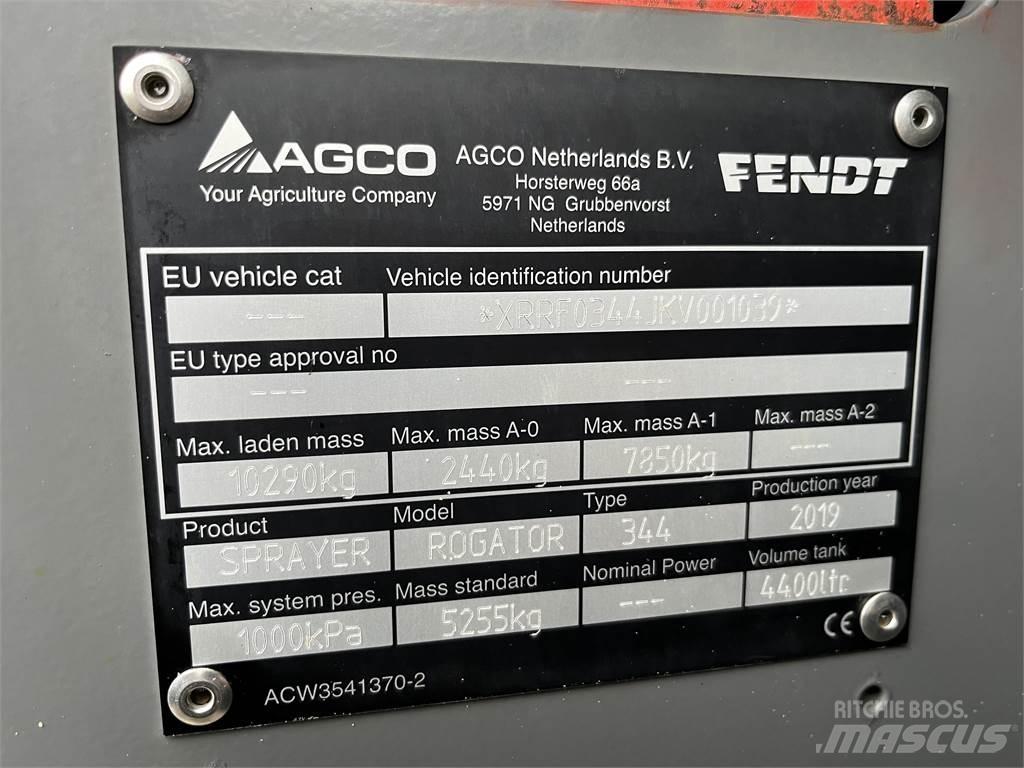 Fendt RG344 Причіпні обприскувачі