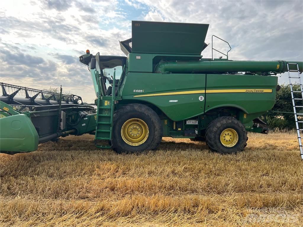 John Deere S685I Зернозбиральні комбайни
