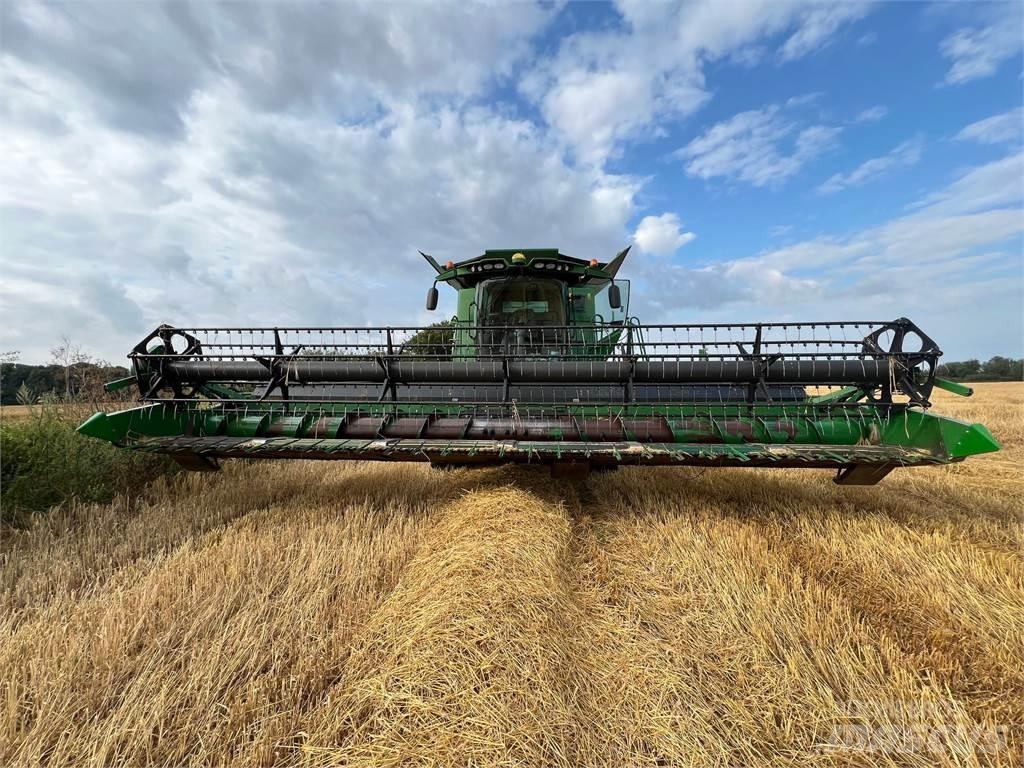 John Deere S685I Зернозбиральні комбайни