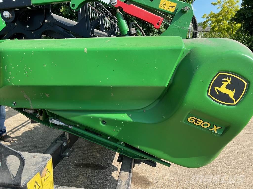 John Deere T670I Зернозбиральні комбайни