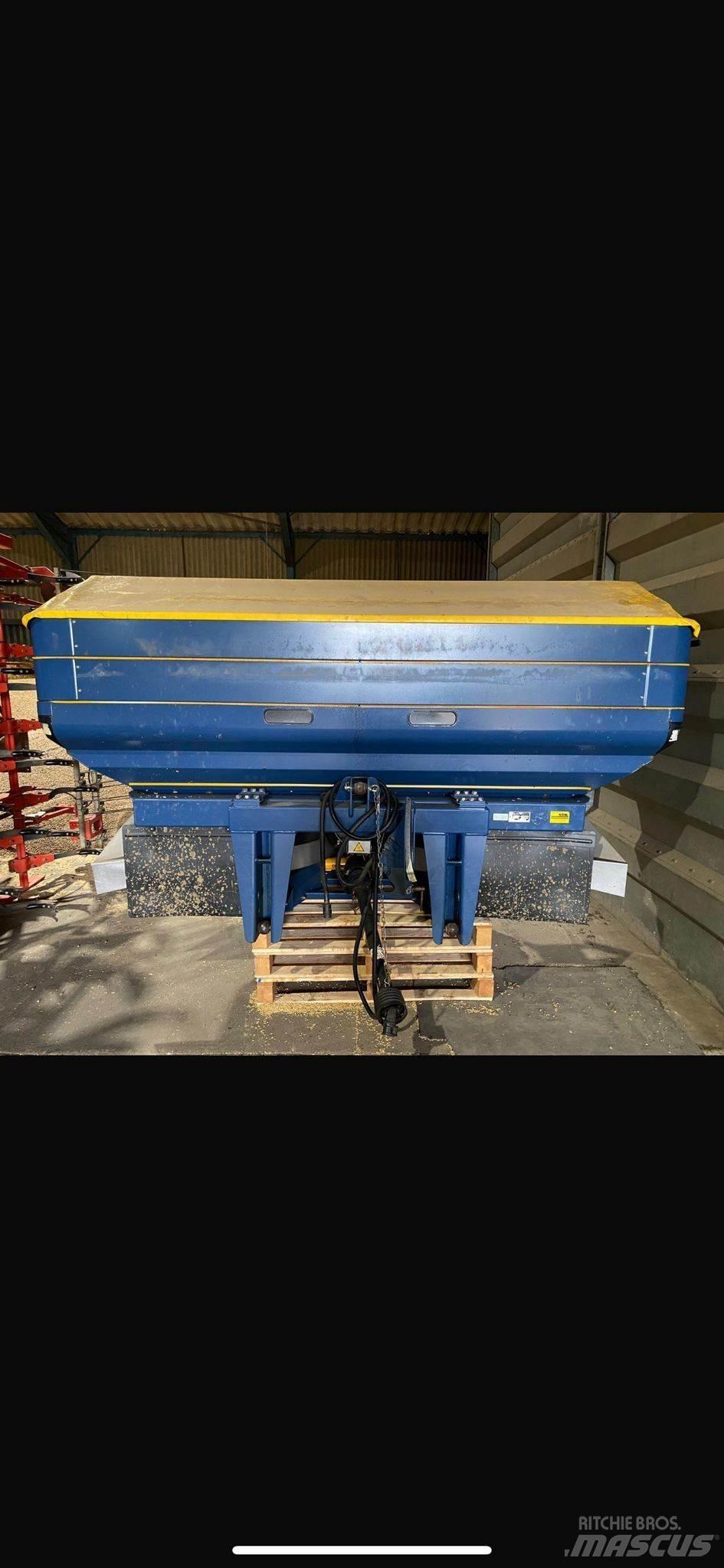 Krm M2W D Розсіювачі гною