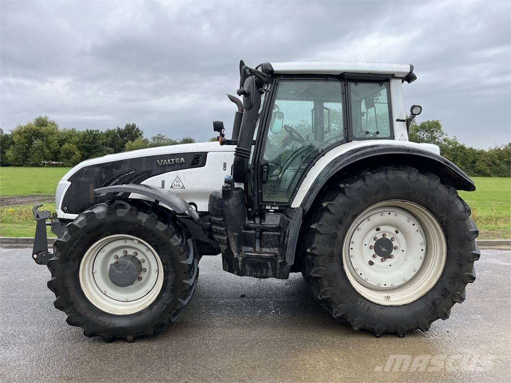Valtra T203D Трактори