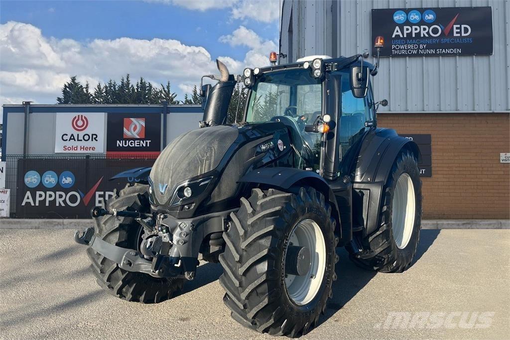 Valtra T234D Трактори
